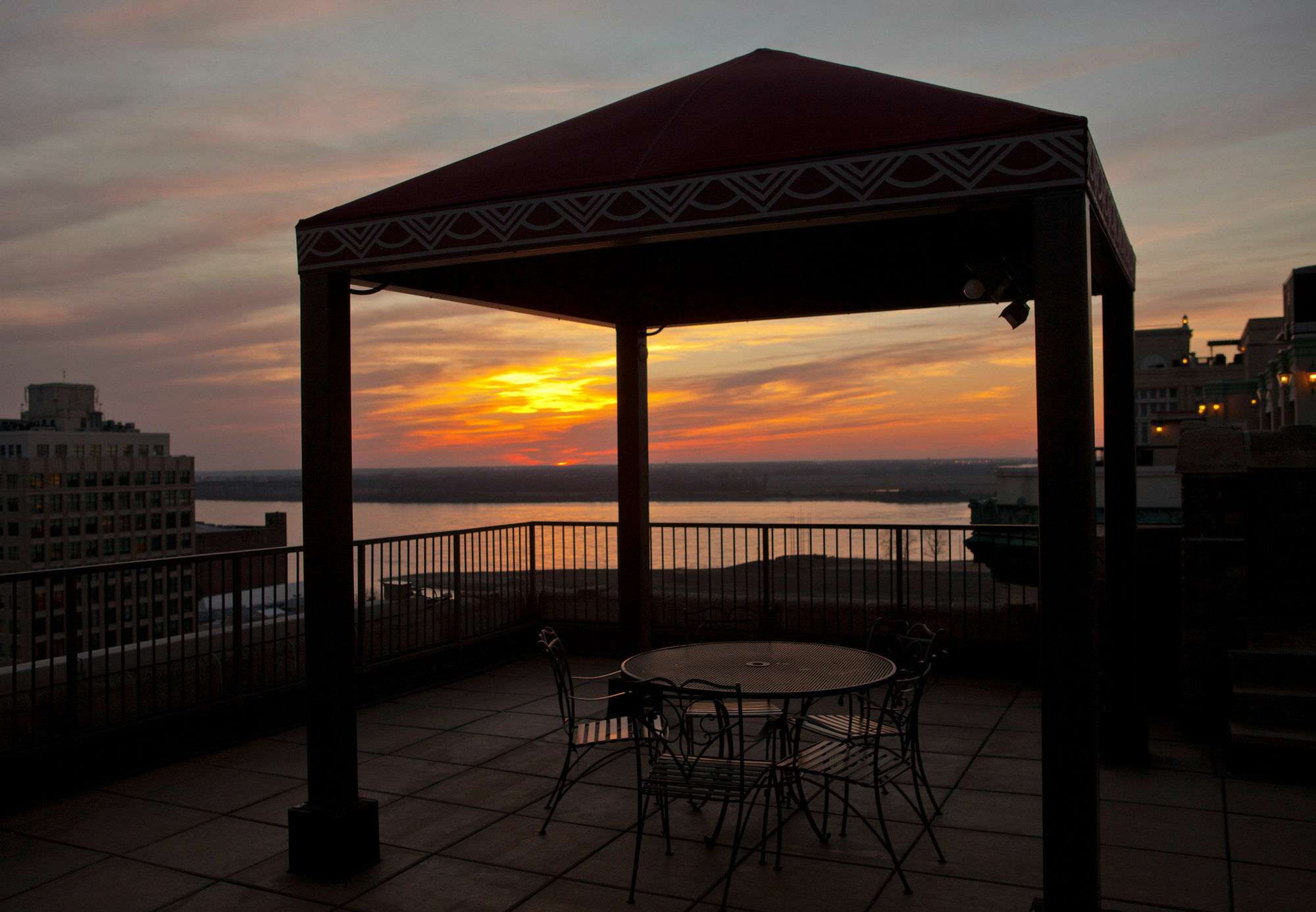 Residence Inn Memphis Downtown Nhà hàng bức ảnh